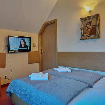 Bed & Breakfast Gosciniec Nad Potokiem 3*