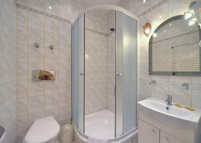 Gosciniec Nad Potokiem 3*